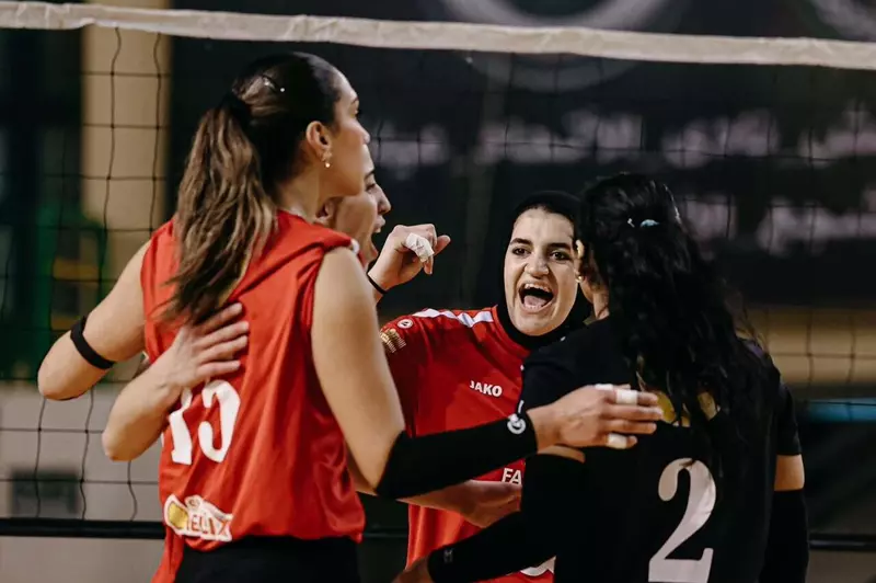 للمرة الـ 37 تاريخيًا.. تتويج سيدات الأهلي لكرة الطائرة بكأس مصر بالفوز على الزمالك 